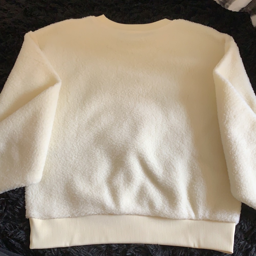 levi warm pullover - Picture 4 of 4